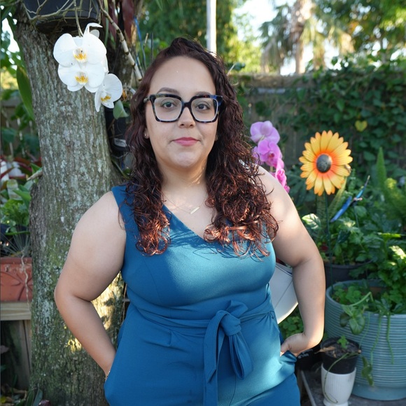 Meet your Posher, Alexandra - Picture 1 of 1